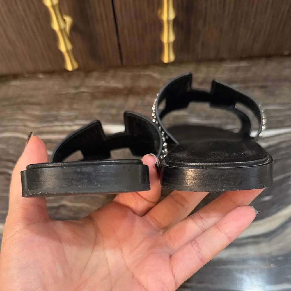 🖤 Hermes Studded Black Leather Orans 🖤 - Picture 14 of 17